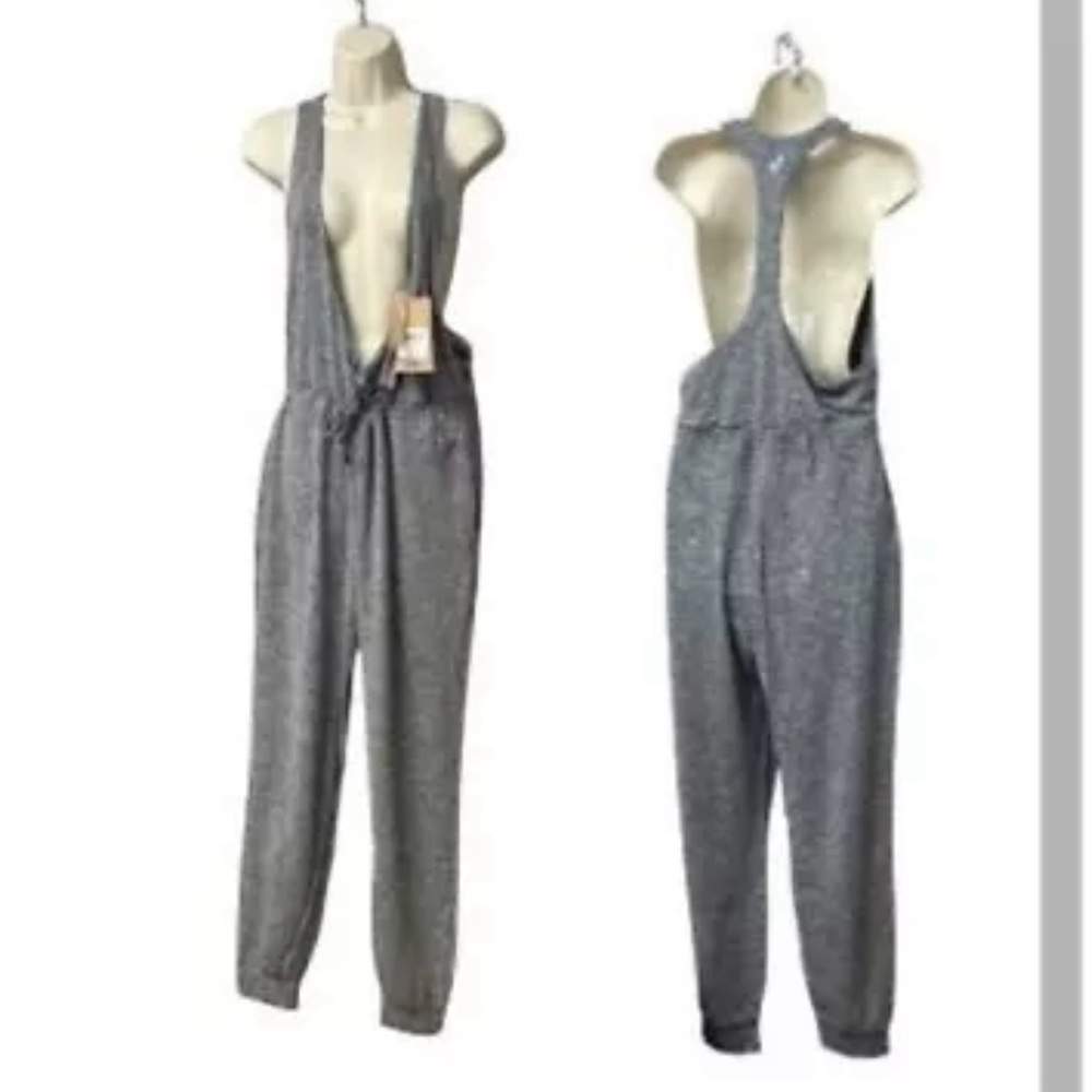 ASICS WOMEN'S THE NEW STRONG rePURPOSED JUMPSUIT, Dark Heather Gray, Sz. M